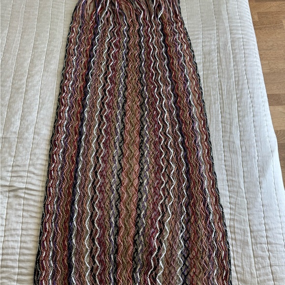 Multicolor Woven Scarf - Picture 3 of 6